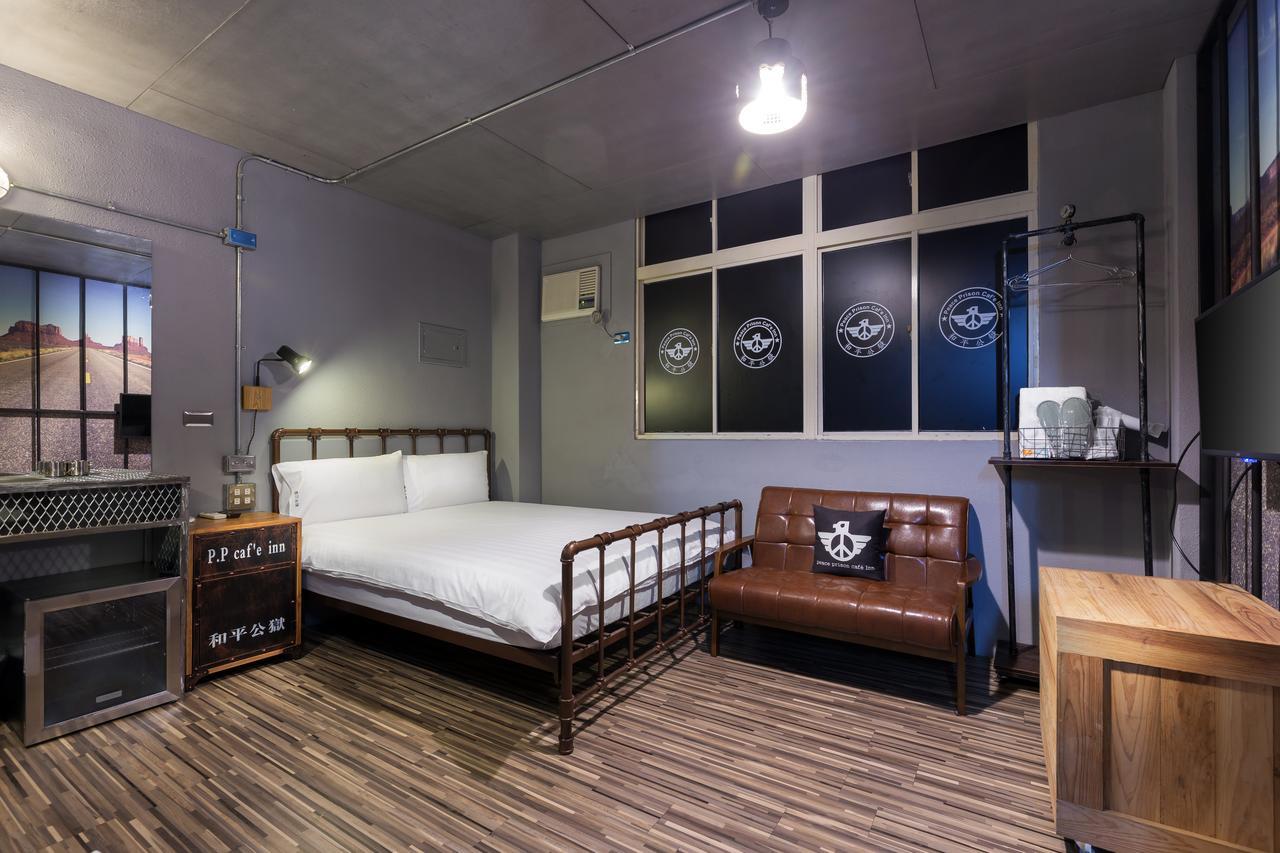 和平公獄監獄文旅 近東大門夜市 Peace Prison Cafe Inn Хуалянь Екстер'єр фото